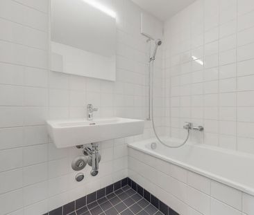 Maisonette apartment with roof terrace - Photo 4