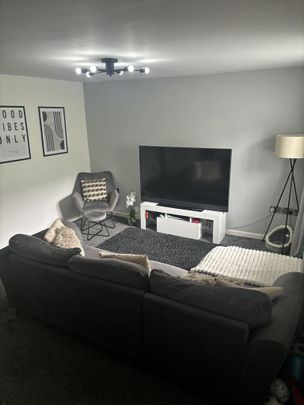 2 bedroom terraced house to rent - Photo 1