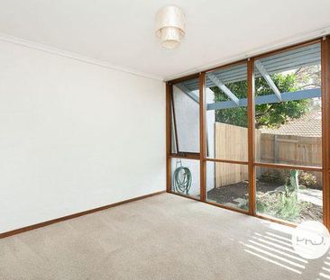 5 Fenwick Place, Belconnen ACT 2617 - Townhouse For Rent | Domain - Photo 1