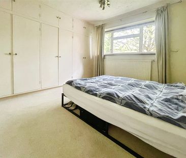 Nell Gwynne Avenue, Ascot, Berkshire, SL5 7BD - Photo 2