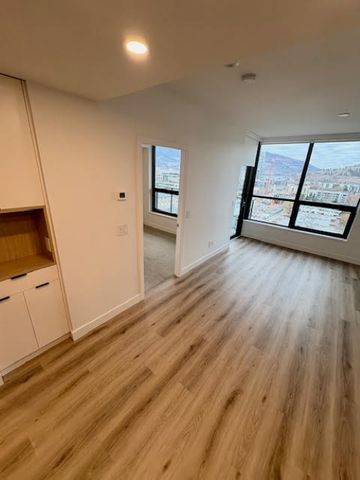 Blissful Views at Bertram – 12th Floor! - Photo 5