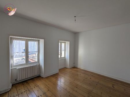 Location Maison 6 pièces 136m² COGNAC 16100 - Photo 3