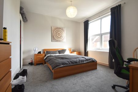 5 bedroom terraced house to rent - Photo 3