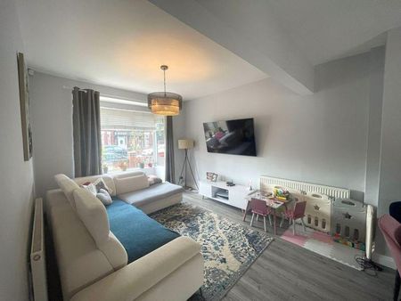 3 bedroom semi-detached house to rent - Photo 5