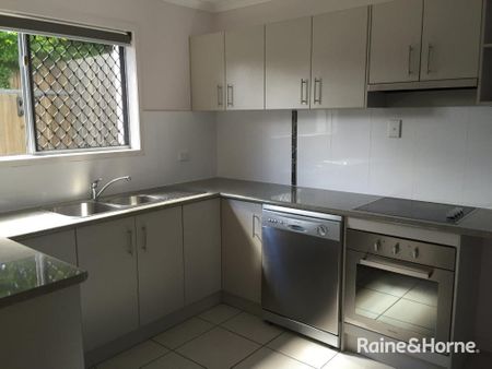 TWO BEDROOM UNIT ONLY A STONES THROW TO THE BEACH! - Photo 5
