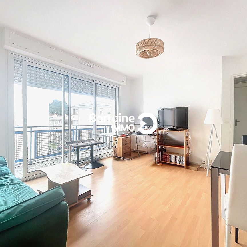 Location appartement à Lorient, 2 pièces 42.1m² - Photo 1