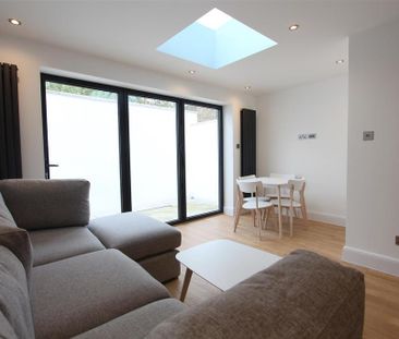 2 bedroom townhouse to rent - Photo 1