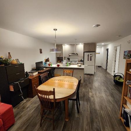 Superbe Appartement 4 1/2 à Waterloo, dernier étage - Photo 4