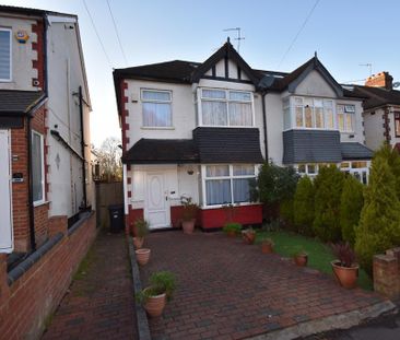 3 bedroom semi-detached house to rent - Photo 2