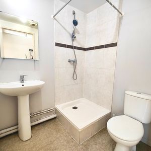 Location Appartement 1 pièce 33m² - Photo 2