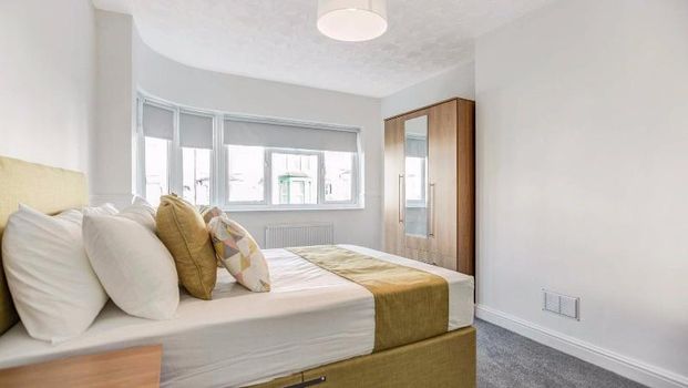 4 bedroom house to rent - Photo 1