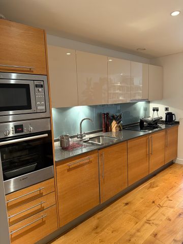 1 Bed Flat, Bermondsey Square, SE1 - Photo 4