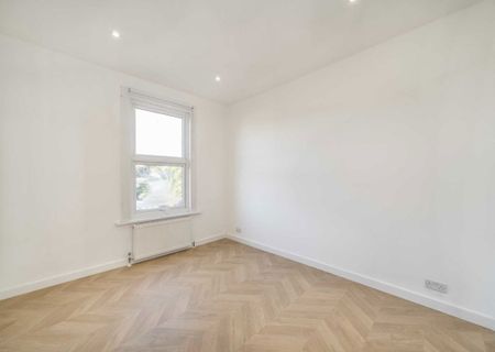 Garratt Lane, SW17 0LN, London - Photo 2
