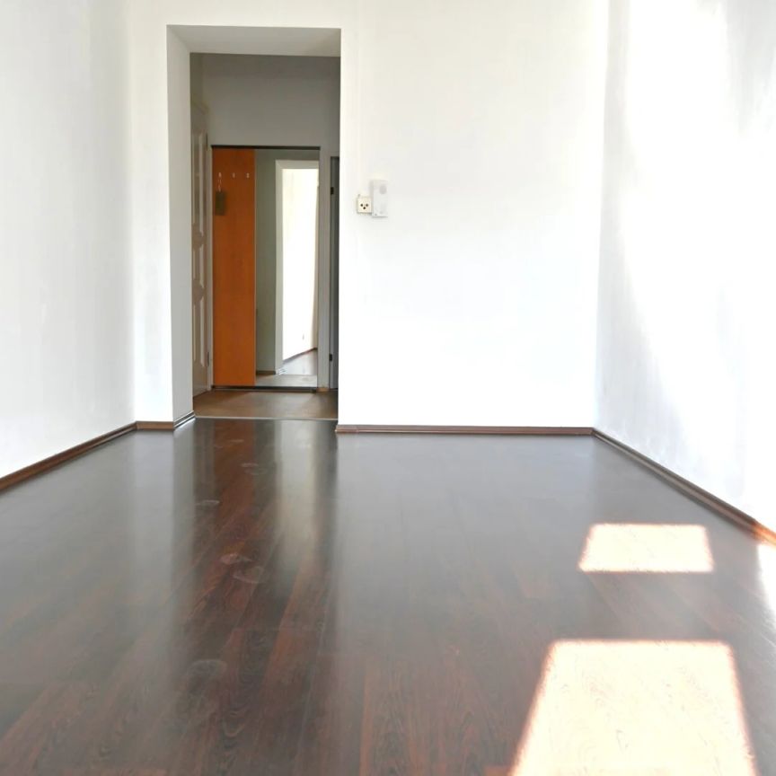 Komfortables Wohnen mit Geschichte – 1-Zimmer-Wohnung mit Donaublick in Linz Urfahr - Photo 1