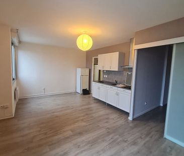 BREST T1 32M² - VUE DEGAGEE - RÉSIDENCE AVEC GARDIEN - Photo 5