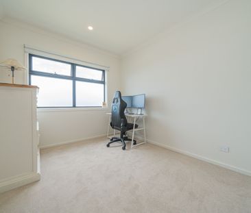 Contemporary Townhouse in 'Minta' Estate - Available 26 February 2026 - Photo 5