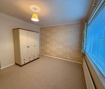 2 bedroom detached bungalow to rent - Photo 3