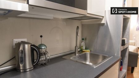 rome, Lazio 00186 - Photo 3