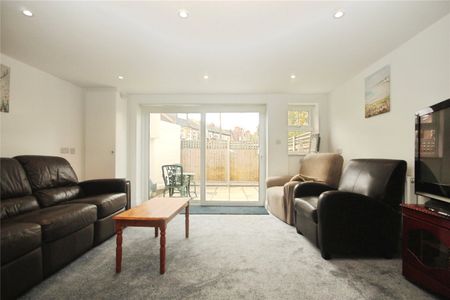 Bickersteth Road, London, SW17 9SH - Photo 2