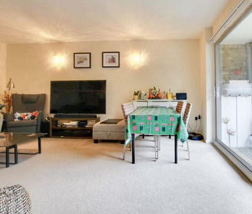 2 bed apartment to rent in Holmfield Road, Holmfield Court, LE2 - Photo 2