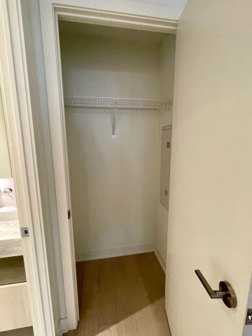 For Lease - 11 Yorkville Avenue Unit# 1814, Toronto, Ontario - Photo 2