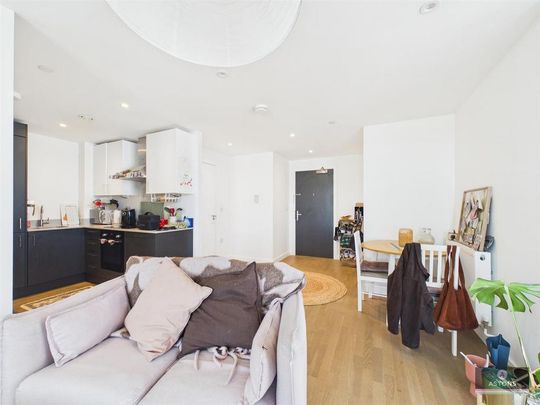 Studio to rent - Photo 1