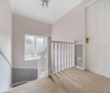 3 bedroom end of terrace house to rent - Photo 6