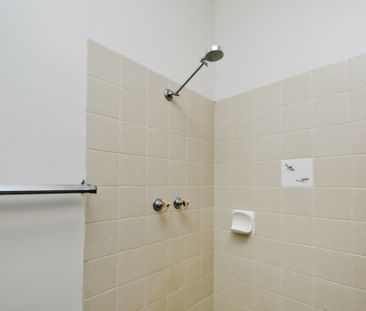NEWLY RENOVATED FAMILY HOME FOR RENT - Photo 3