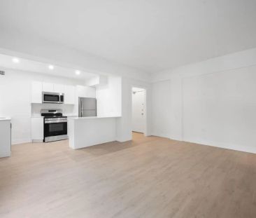 110 St. Clair Avenue W — 2 Bedroom - Photo 2