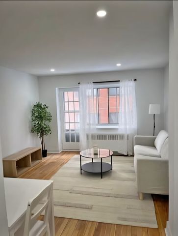 6540 Avenue Wilderton, #3 - Photo 3