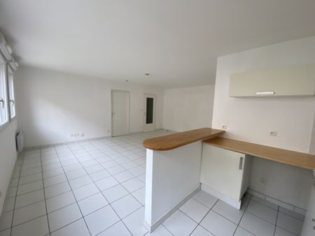 Location Appartement 2 pièces 50m² REIMS 51100 - Photo 3