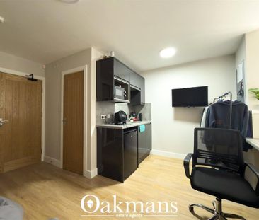 7 bedroom end of terrace house to rent - Photo 1