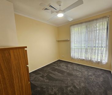 A Neat and Comfortable family residence near school and amenities - Photo 2