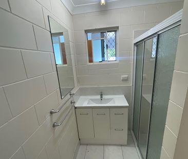 Low-Maintenance Living in a Prime Railway Estate Location - Photo 6