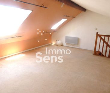 Location appartement - Lille République / Saint Michel - Photo 2