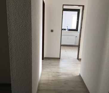 Ruhige und verkehrsgünstige Wohnung in Brilon-Altenbüren - Photo 1