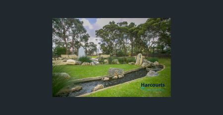 Modern 2-Bedroom Apartment in the Heart of Joondalup - Photo 2