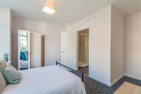 Fifth Avenue, Bristol - Photo 3