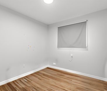 For Lease - 517 Mohawk Road Unit# Main, Hamilton, Ontario - Photo 2