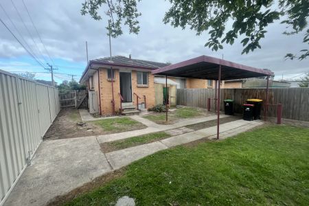 Beautiful 2 bedroom home - Photo 5