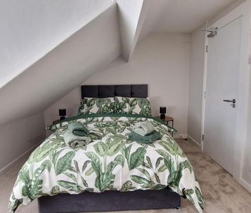 Rooms 2, 4 & 5, 8 Pims Avenue, Belfast, BT4 1PJ - Photo 2