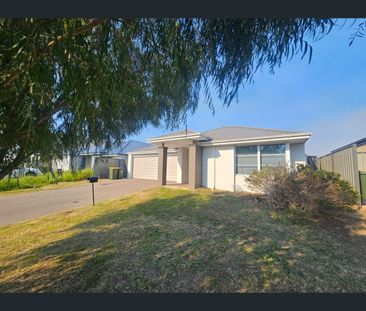 16 Makybe Blvd, Byford, WA 6122 - Photo 5