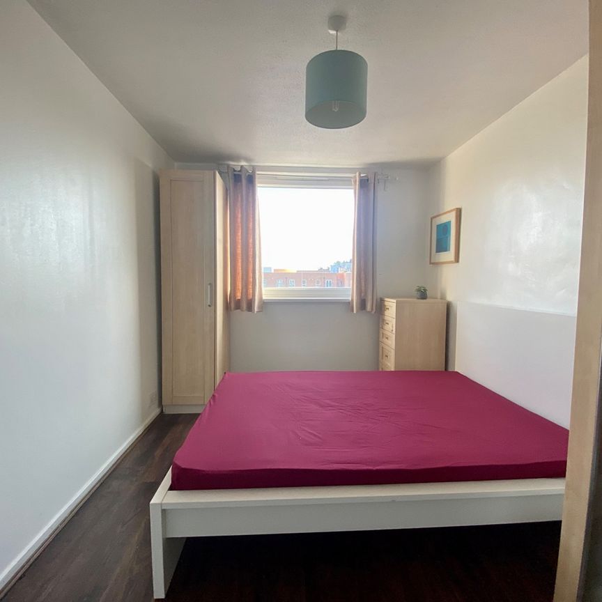 Room in a Shared House, Roslin House, E1W - Photo 1