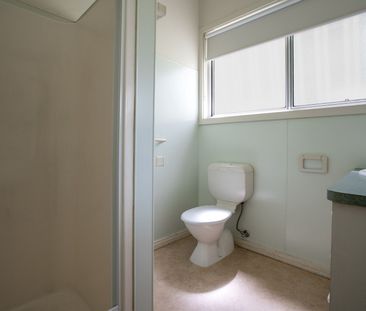 ROOM 5 AVAILABLE - $260 PER WEEK - SHARED ACCOMMODATION - Photo 5