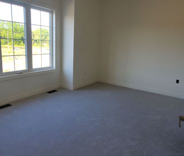 For Lease - 12 Lilestone Drive, Brampton, Ontario - Photo 3
