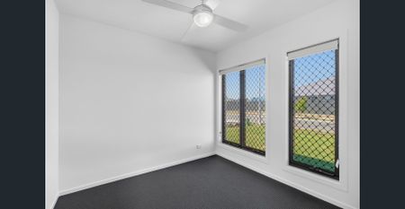 Newly Built 3 Bedroom, quality home. - Photo 3