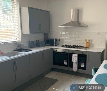 1 bedroom in a house share to rent - Photo 4