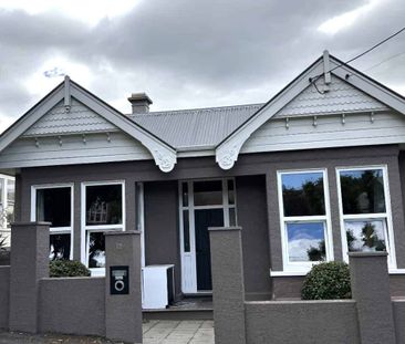 A Māori Hill Gem - Photo 4