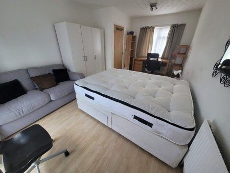 5 bedroom house share to rent - Photo 5