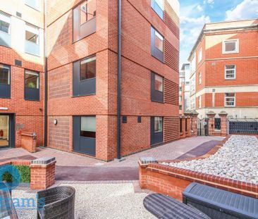 1 bedroom in a house share to rent - Photo 6